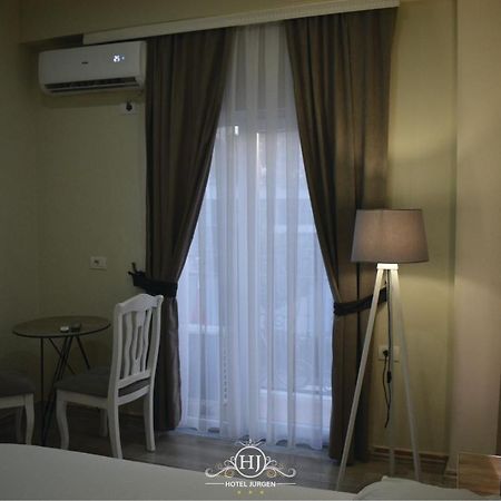 Hotel Jurgen Lezhë エクステリア 写真