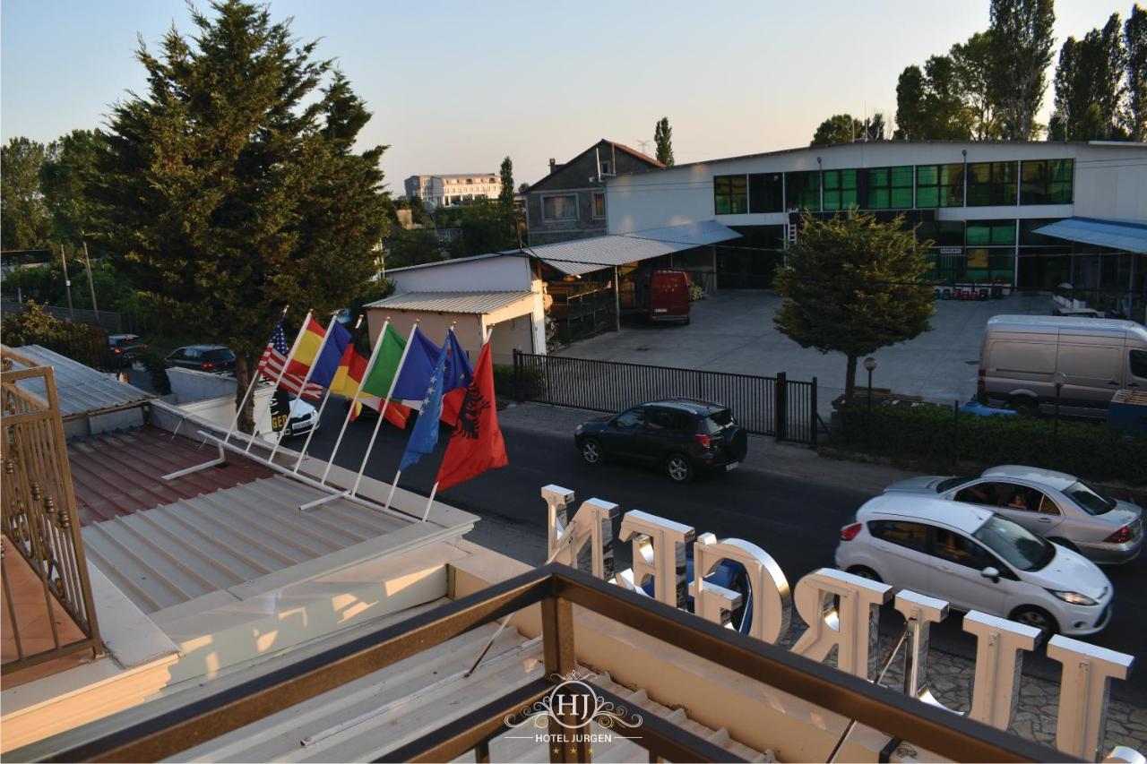 Hotel Jurgen Lezhë エクステリア 写真