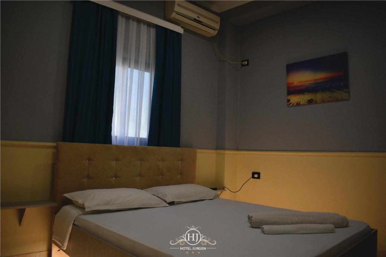 Hotel Jurgen Lezhë エクステリア 写真