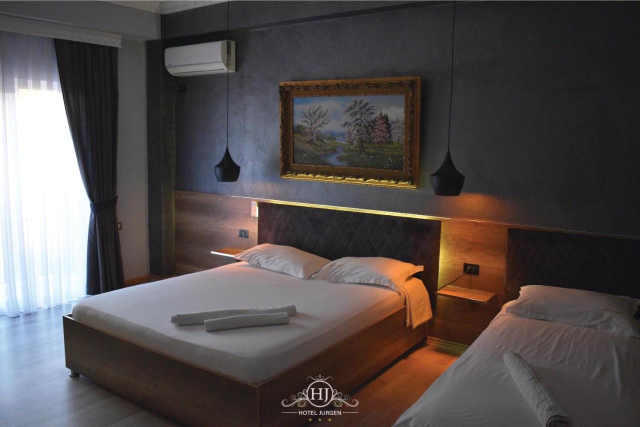 Hotel Jurgen Lezhë エクステリア 写真