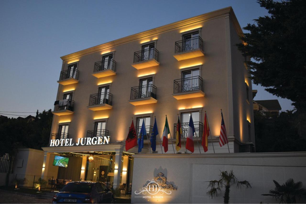 Hotel Jurgen Lezhë エクステリア 写真